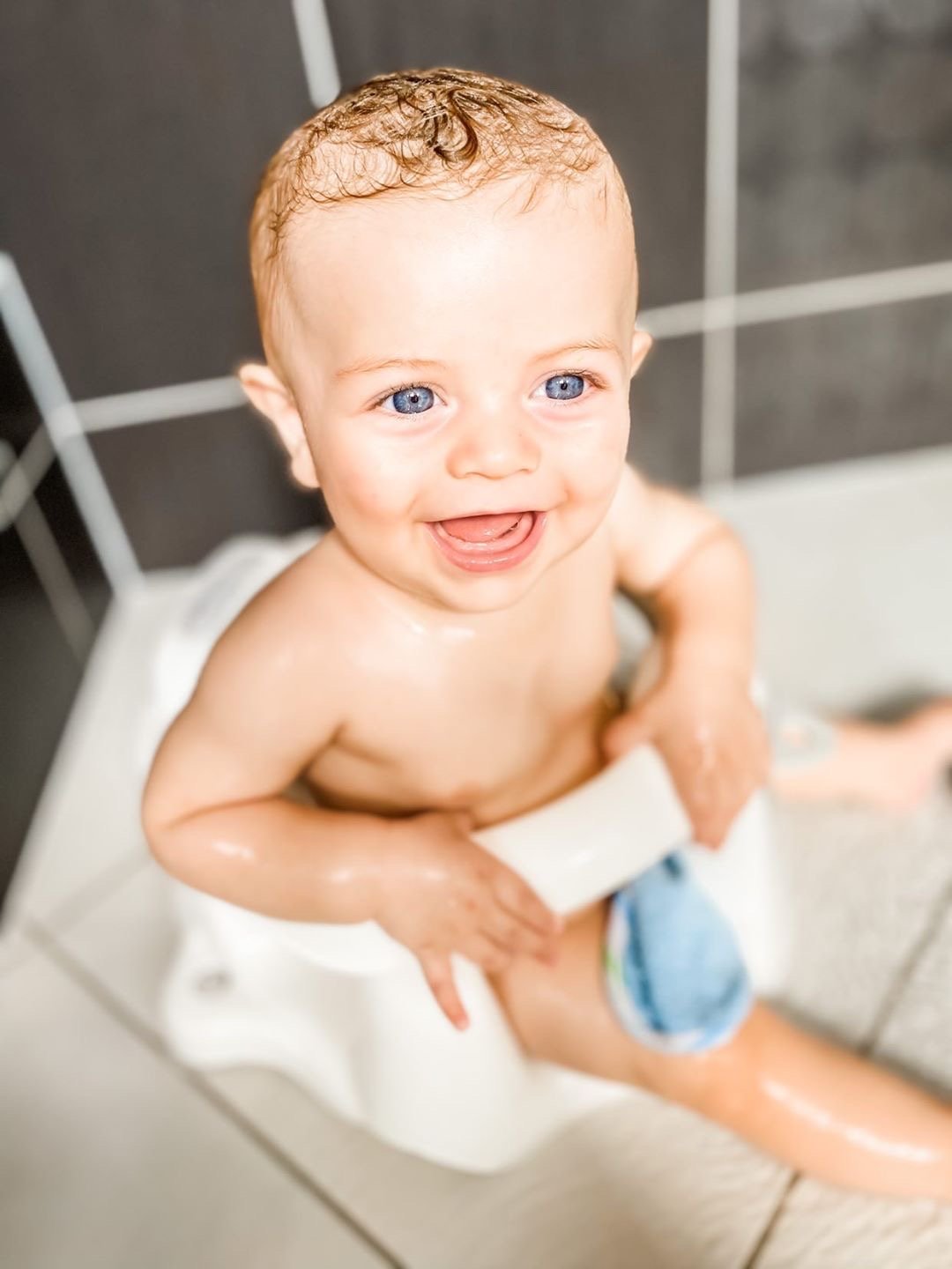 Aqua-Ring bath seat