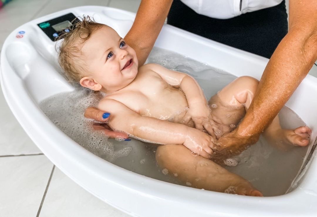 aquascale bath stand