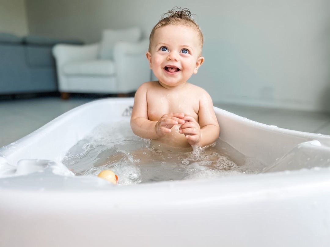 aquascale bath stand