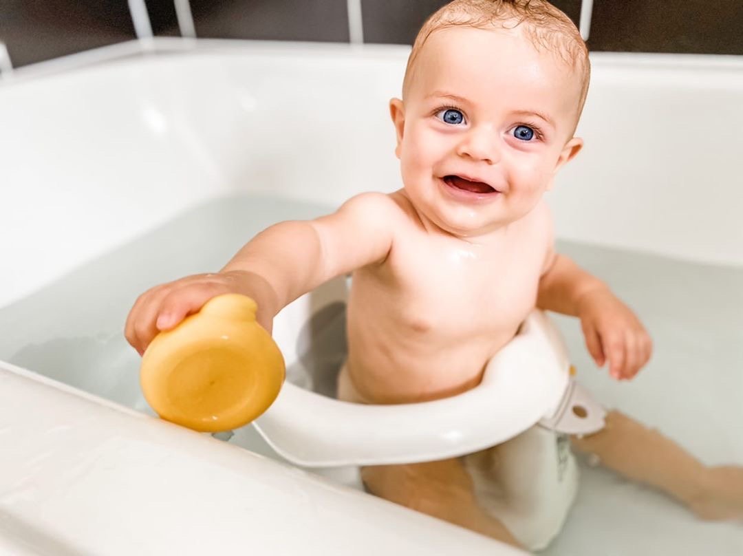 Aqua-Ring bath seat